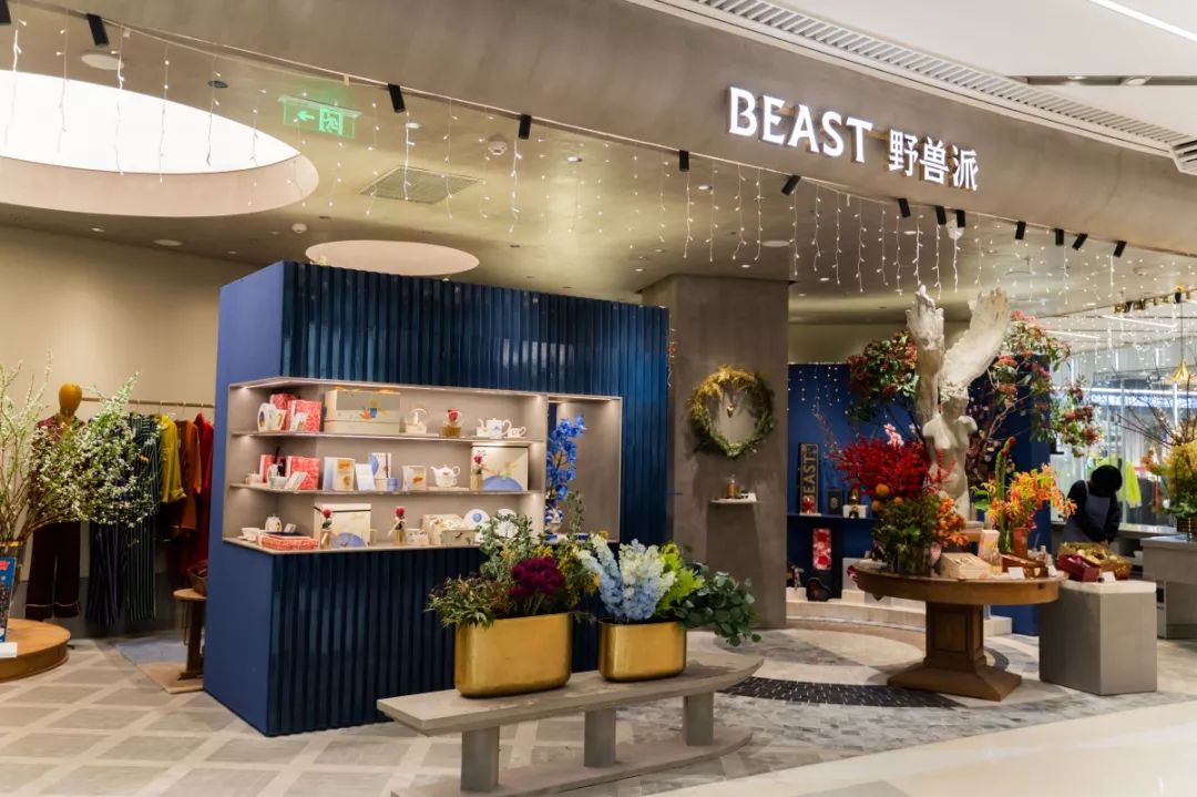 徐家汇商圈"老牌店"itc斥资1.4亿改造完成,能否完胜对手港汇恒隆广场?