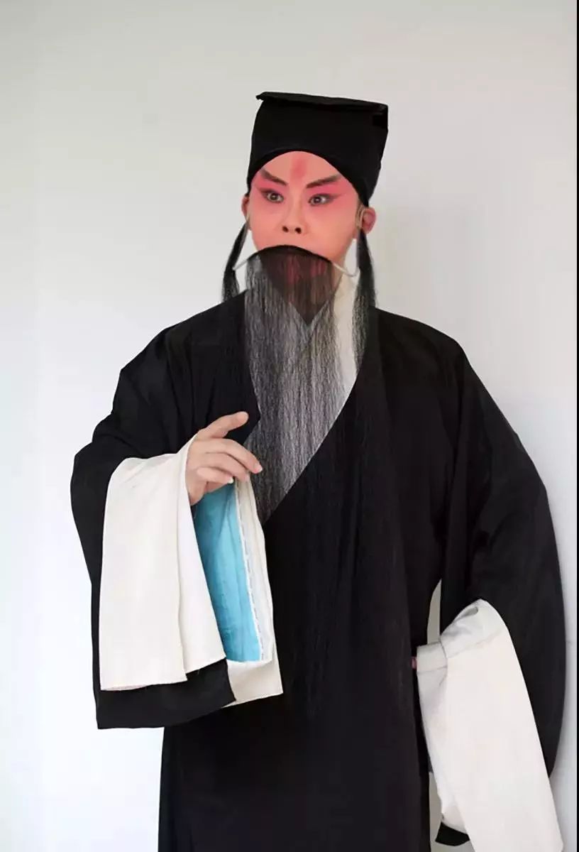 青时刻丨做学者型京剧演员马力