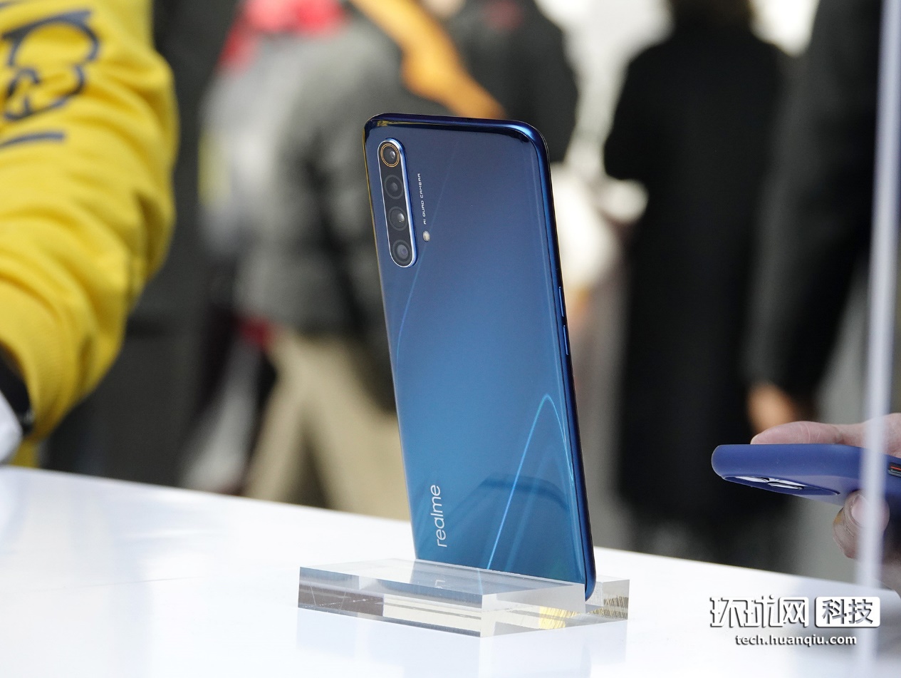 realme真我x50发布2499元起售首发realme02ui仍有大师版