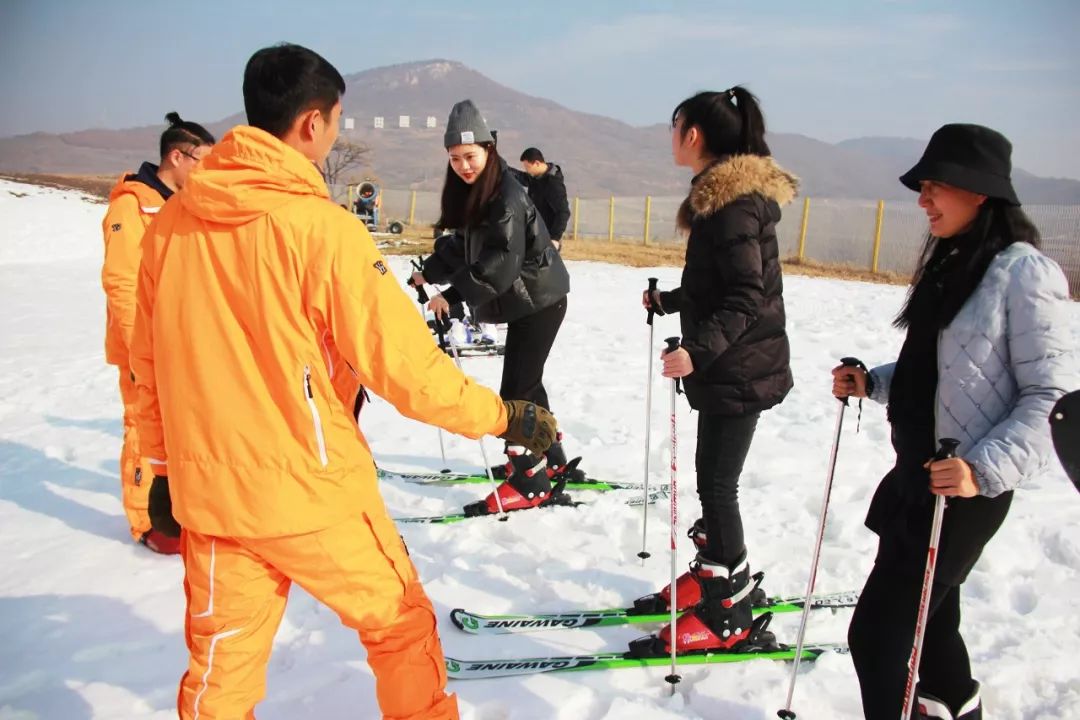 龙门崮滑雪场图片