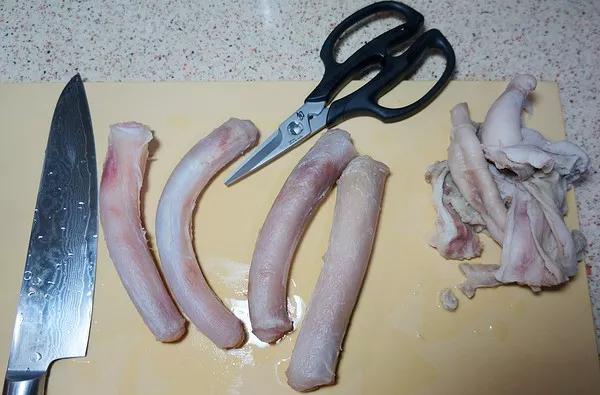 慎入传闻中的牛鞭菜过程惨烈男人看着有点痛