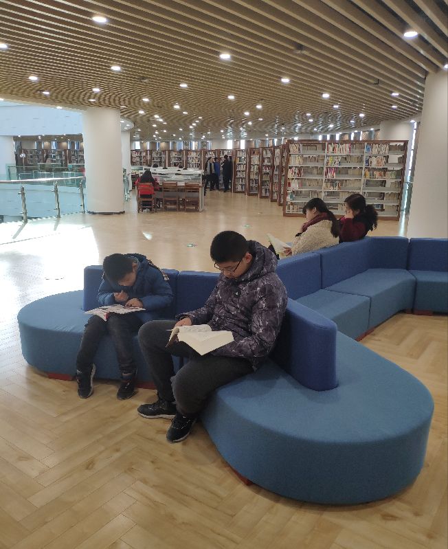 武威市图书馆激发全民阅读热情努力建设书香武威