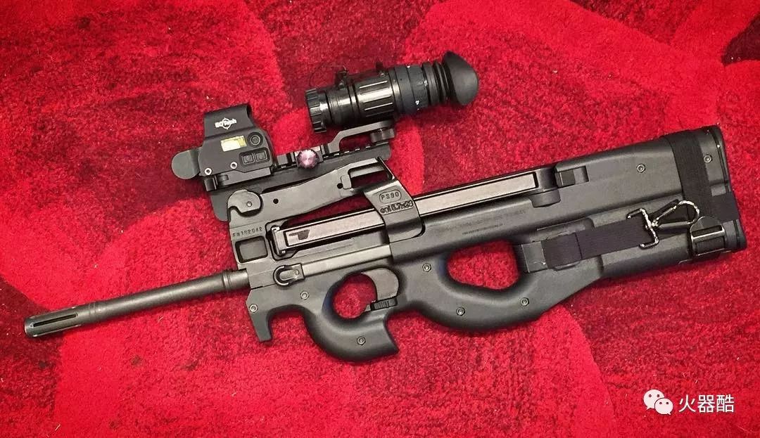 小型军火库北美的枪械玩家有专攻一项的也有收藏杂家