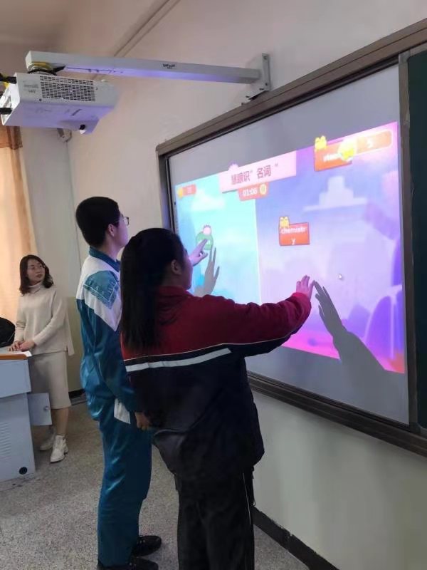 朔城区八中:春色满校园