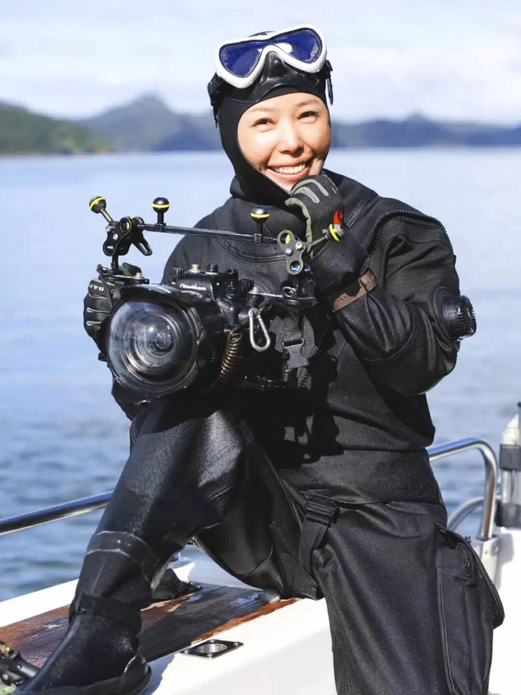 湖南女孩叫板 bbc,冒死拍出中国的水下世界,震撼程度爆表_周芳