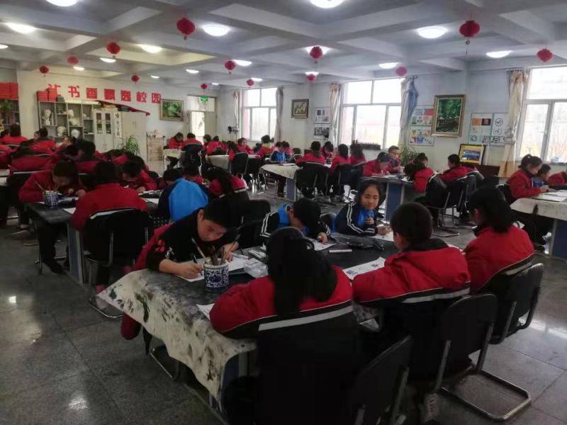 朔城区八中:春色满校园