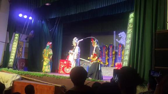 美丹婺剧团团的临江会吴丽霞饰周瑜林爱芳饰刘备