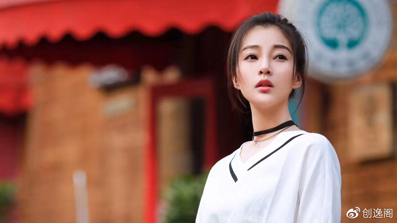 郭艳再次携手老搭档徐佳带着最新动作电影《狐踪谍影》强势登陆大荧幕