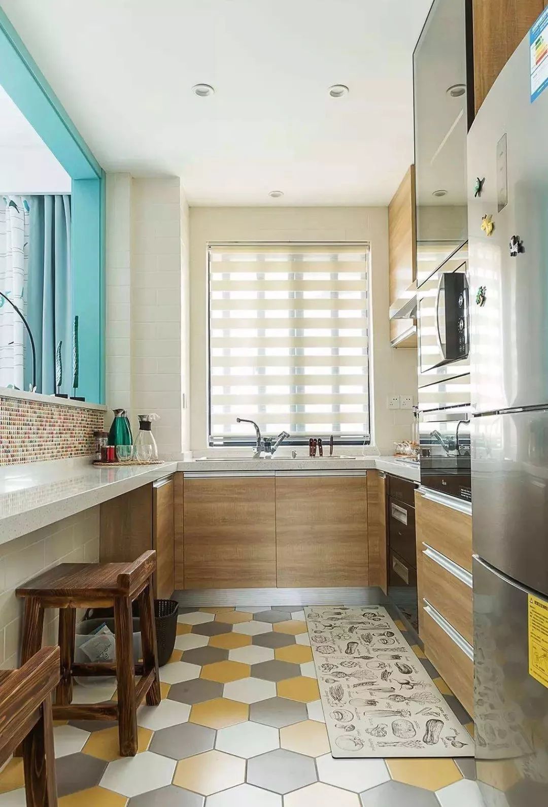 一组好看的u字型橱柜布局,厨房这样设计实用又美观!