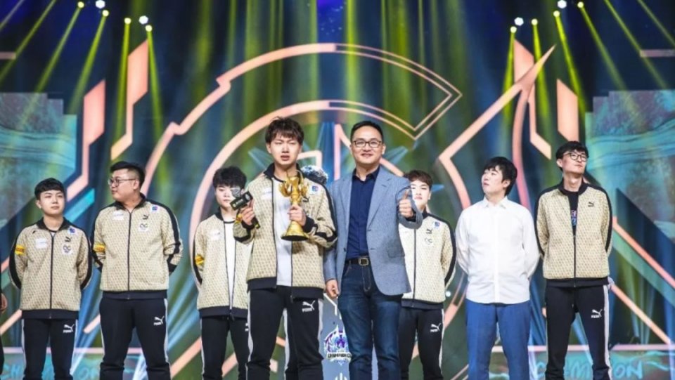 qghappy五冠王之后,王者荣耀电竞不得不说的故事