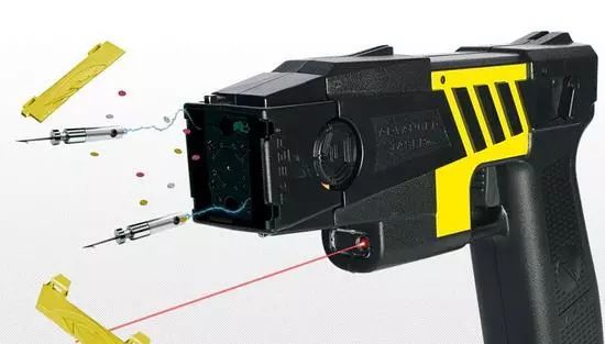 2020年中国警察第一枪!