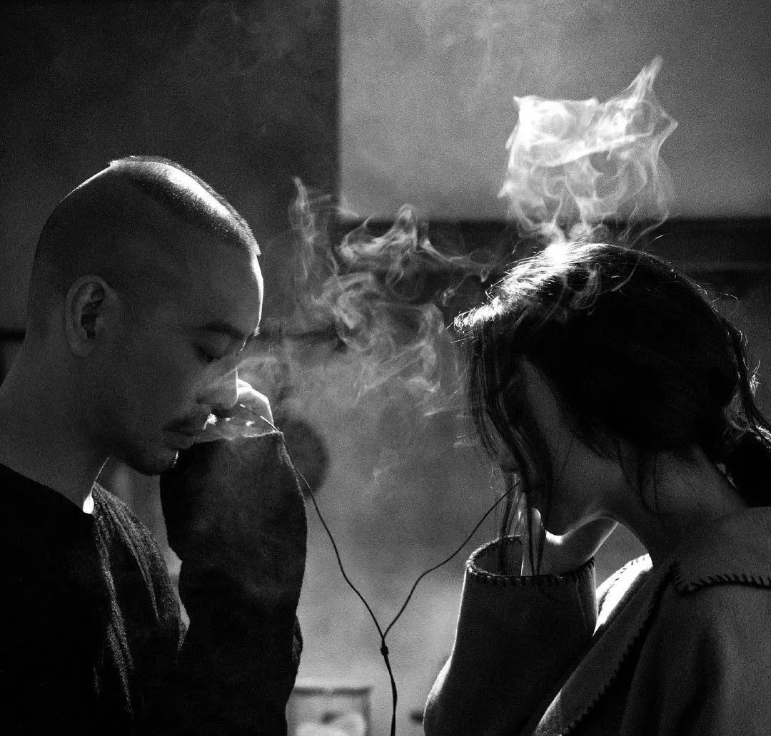 thealbum2麦浚龙的九连环游戏