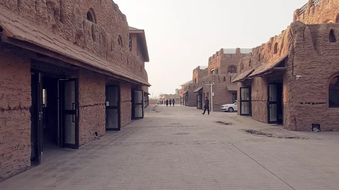 吐鲁番市高昌区举行老城印象文旅小镇招商发布会暨签约仪式