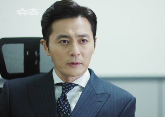 《绅士的品格》,张东健在剧中将成熟男人的魅力散发地淋漓尽致,即使