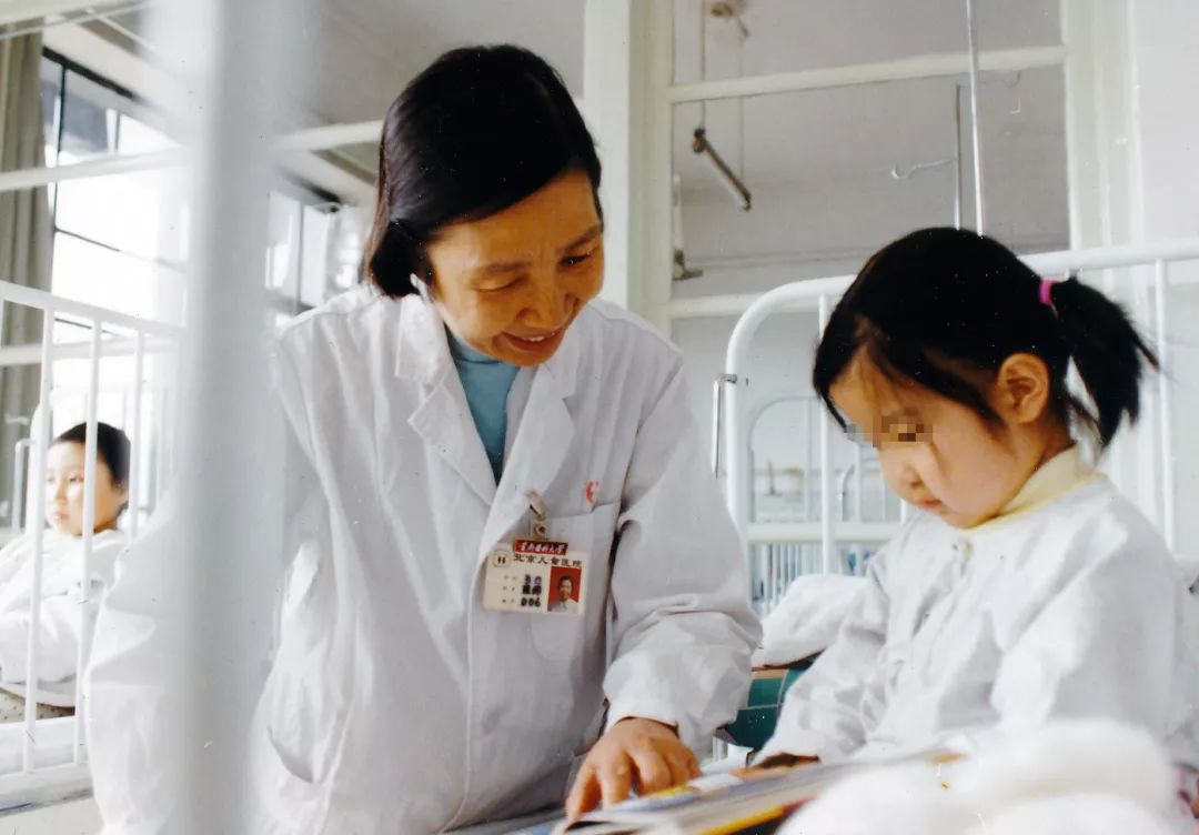 为缅怀中国儿科首位工程院院士,新中国儿科医学事业奠基人之一胡亚美