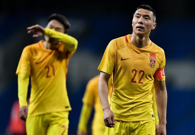 国足中后卫李昂退出国家队国足后场双队长组合即将诞生