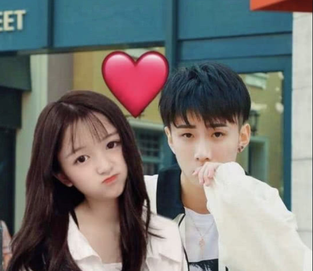 原创王乐乐丢了个什么宝允恩一根线尽显好身材关掉美颜疯狂截图