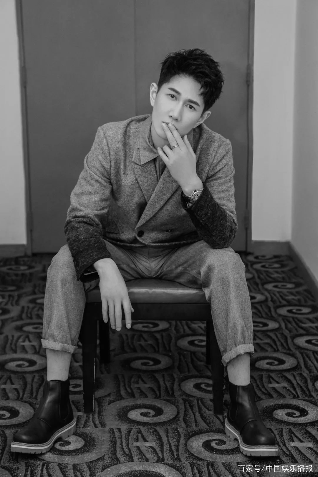 开年强势破局中生代男演员何明翰的全面开花