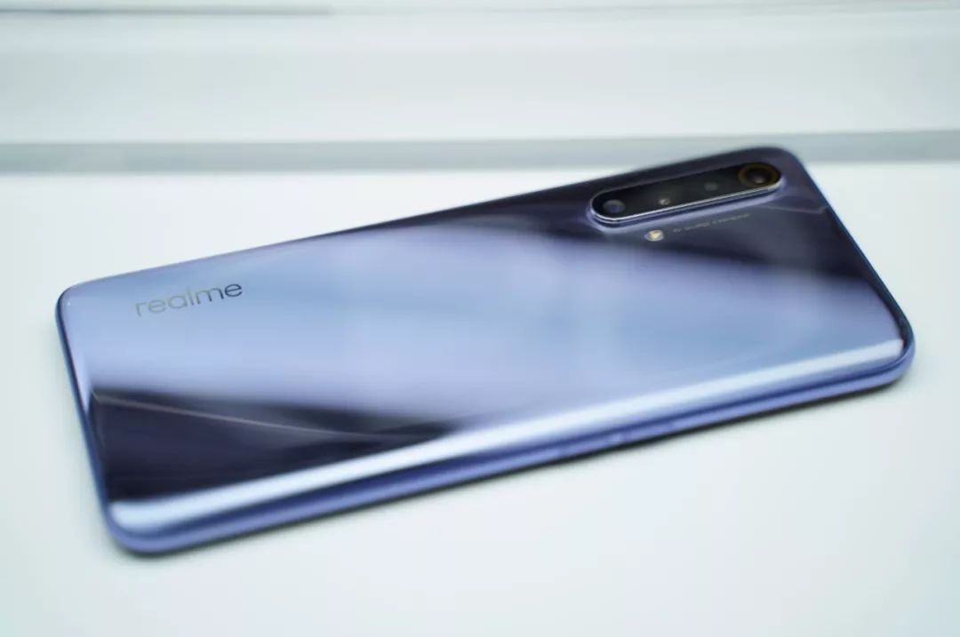 2499元起售realme真我x50发布