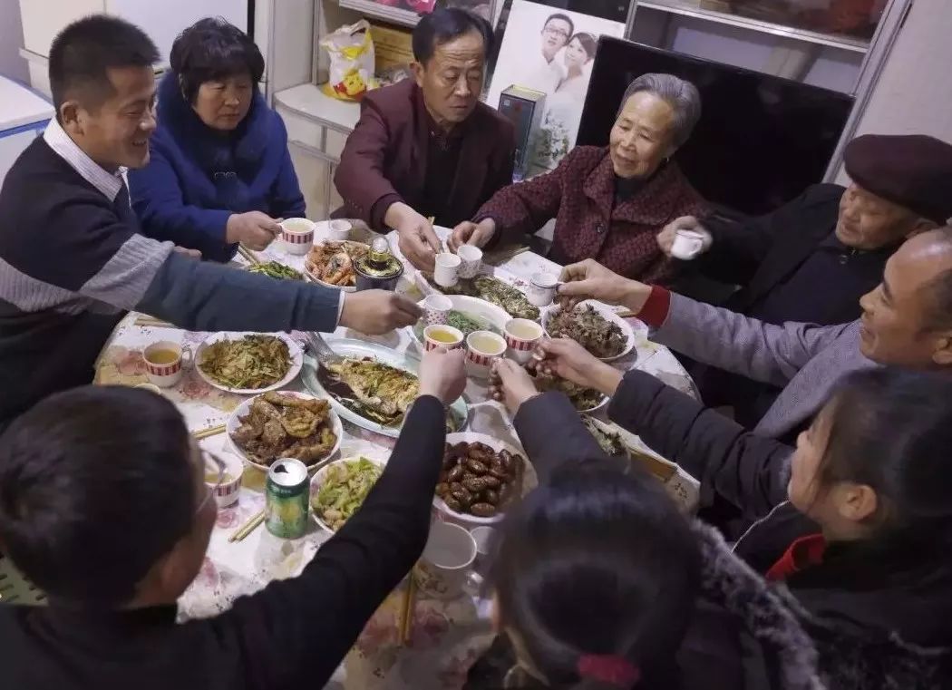 過年為什麼喝酒