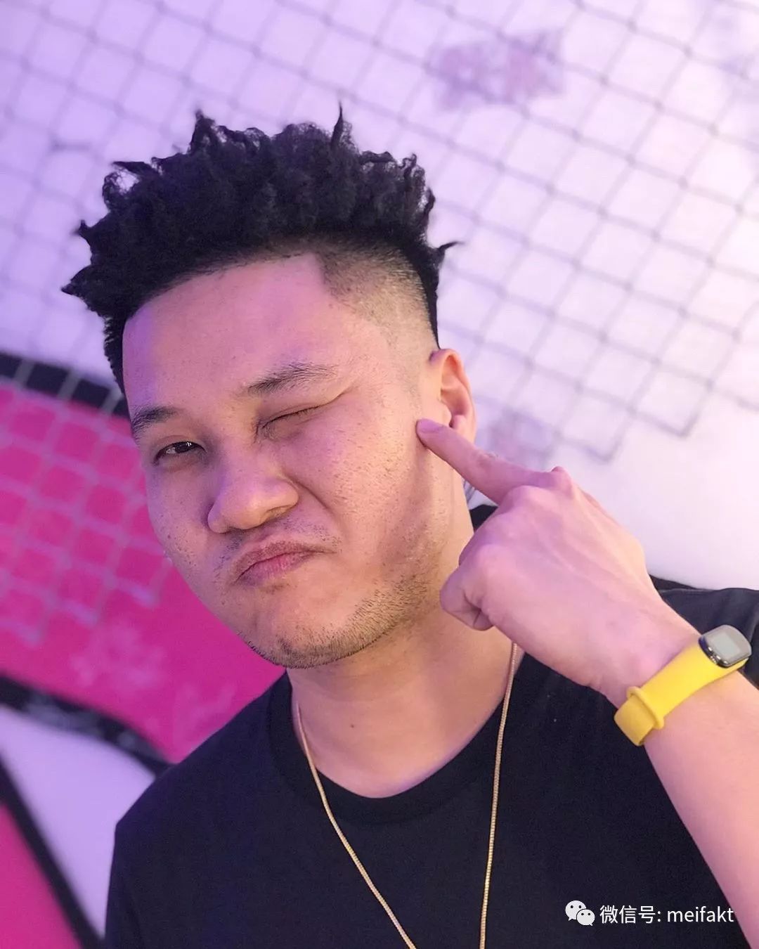 男生潮短发换个不一样的发型做2020新潮男