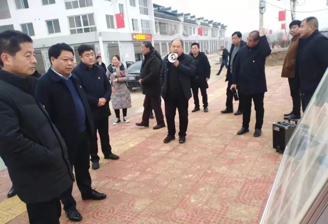 亮晒成绩比担当 抓好落实促提升——卧龙区潦河镇2019年村党支部书记