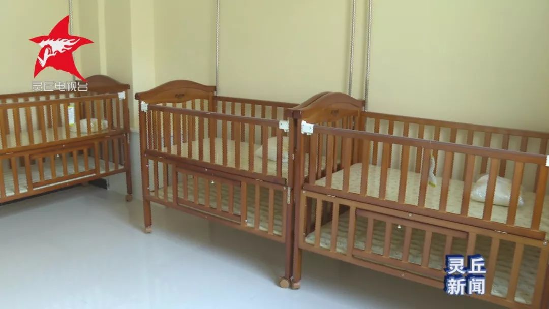 677万元,建筑面积3293平方米,设计供养床位100张,以收养0至18岁孤儿