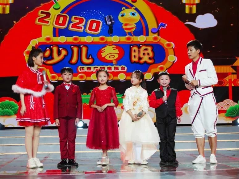 少儿春晚小主持人录制的一天i2020鼠年少儿春晚小主持人还可以报名哦