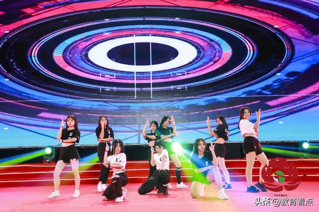 廣州市第八十九中學(xué)藝術(shù)節(jié)文藝匯演暨100周年校慶晚會(huì)(圖49)