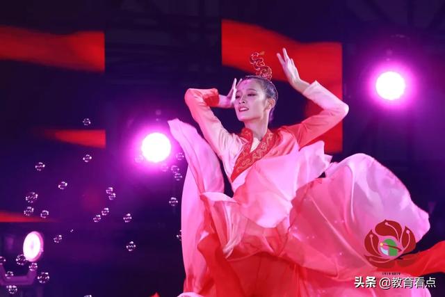 廣州市第八十九中學(xué)藝術(shù)節(jié)文藝匯演暨100周年校慶晚會(huì)(圖54)