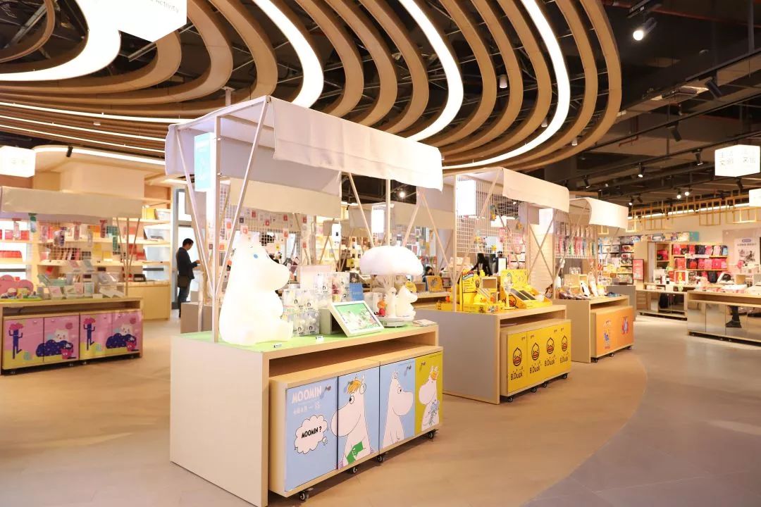 弘文艺术龙华店期待你的加入!