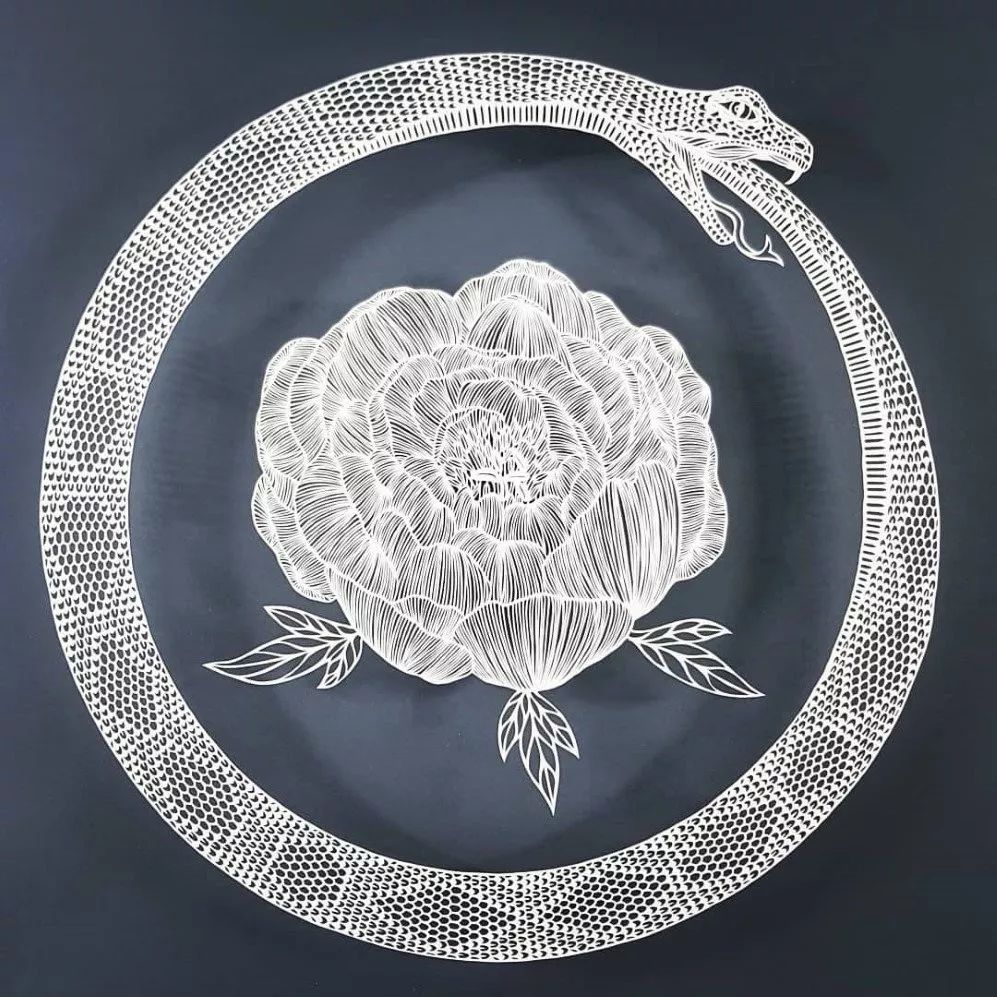 外国小姐姐绝美剪纸,惊艳全网!毛发,鳞片清晰可见,网友:这双手能卖吗?