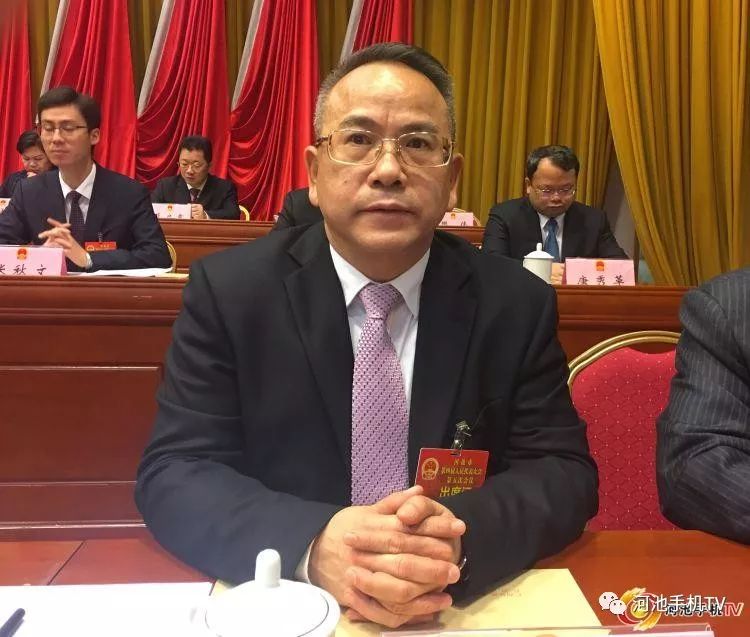 快讯潘育伟当选市人大常委会主任韦永山陆祥红当选副主任张裕当选市