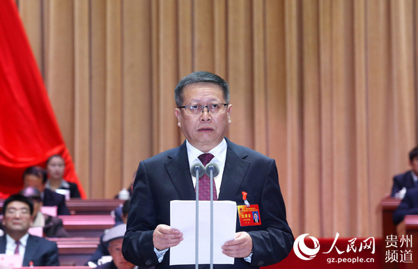 黔南州人大常委会主任罗毅主持会议 本报记者 李庆红 摄吴胜华强调