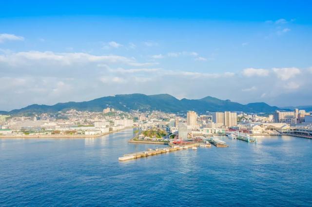 九十九岛西海国立公园西海国立公园是以五岛,平户,九十九岛等无数大小