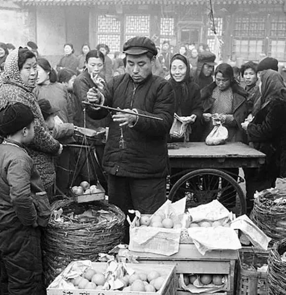 70年代过年场景图片