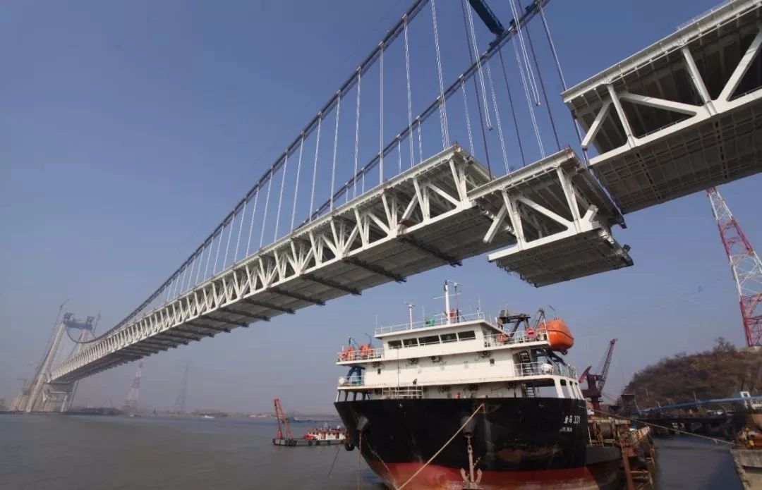 黄埔文冲建造的13800方挖泥船长鲸9完成挖泥试验