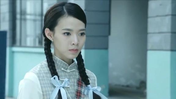 浪花淘尽黄晓丹被盘查神秘人出手相救