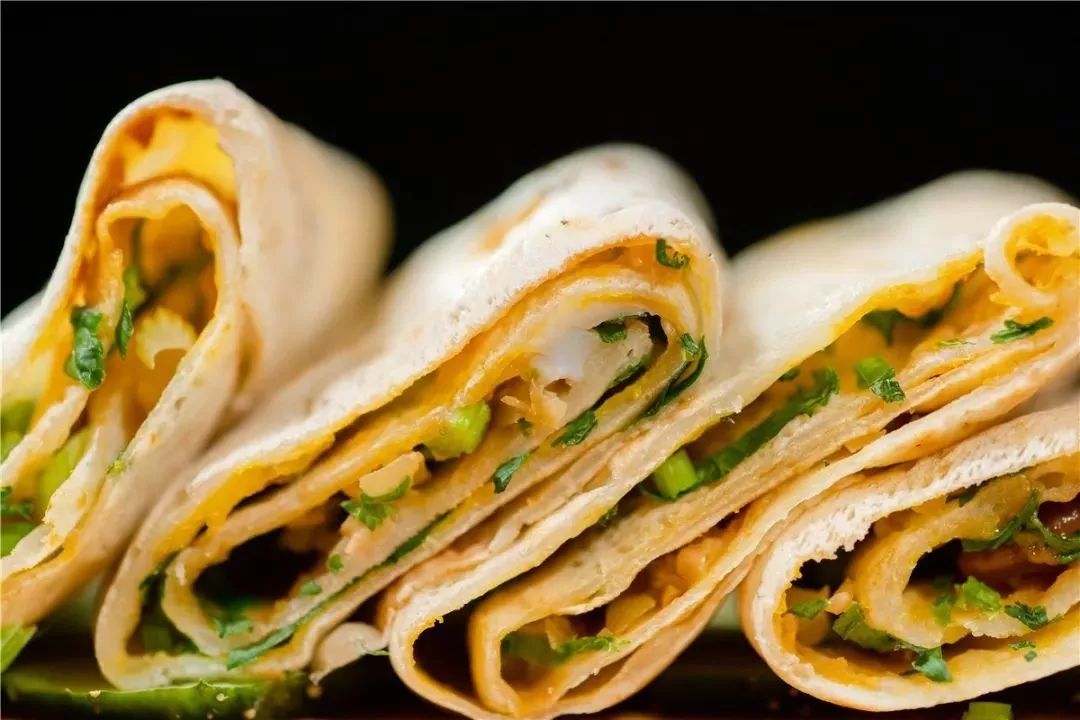 锅拉头新昌特色小吃,不一样的年味爆米胖新年的一声炮响,在山谷里回荡