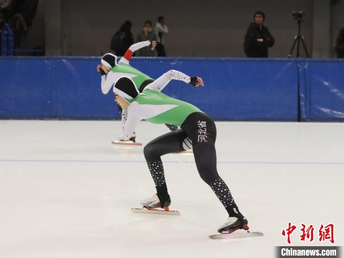 来自全国各地的33支队伍,共计185名运动员参赛,比赛共有22个竞赛项目