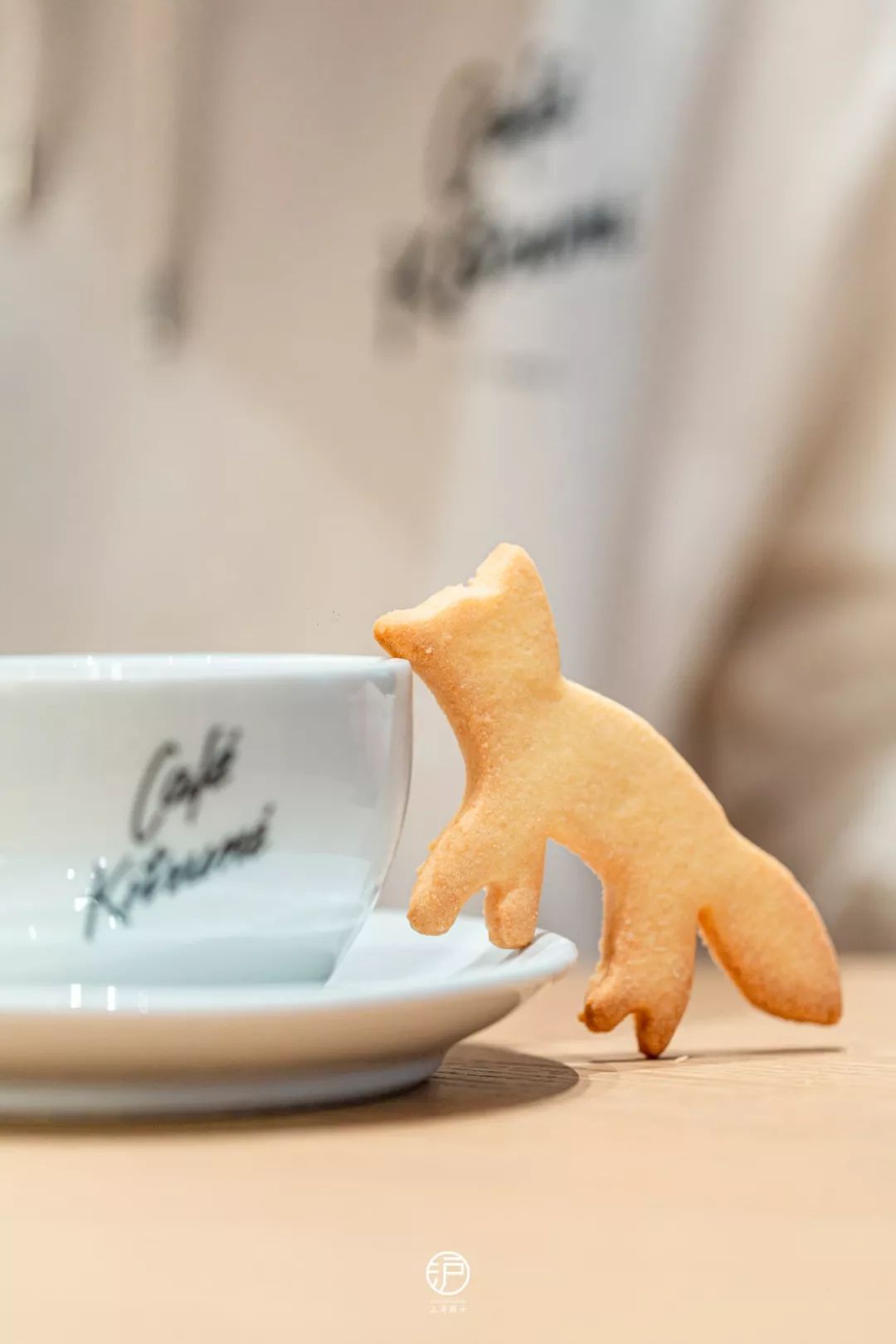 刷爆全球社交媒体的"小狐狸咖啡" café kitsuné 大陆首店登陆新天地