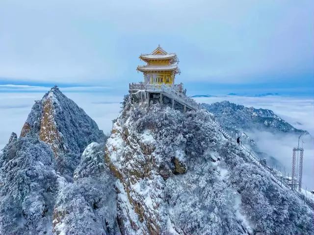 洛陽冬天最美的景區,雪後老君山景色美炸天_雪景