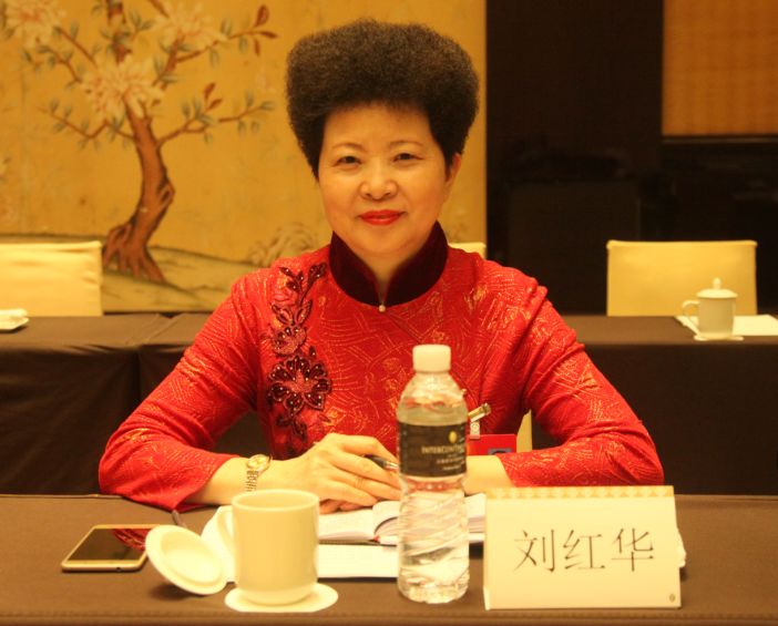 get代表说来自基层的人大代表们的声音