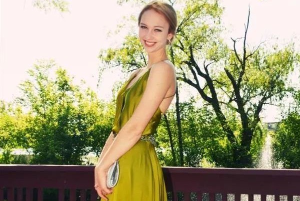 16年后复得以85万美元售给匿名买家_阿琪雅纳