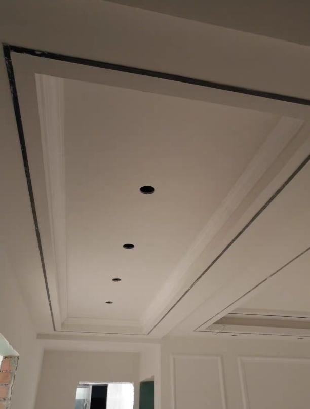 天花板吊顶石膏线太老土,走圈不锈钢黑线条,人见人夸有档次!