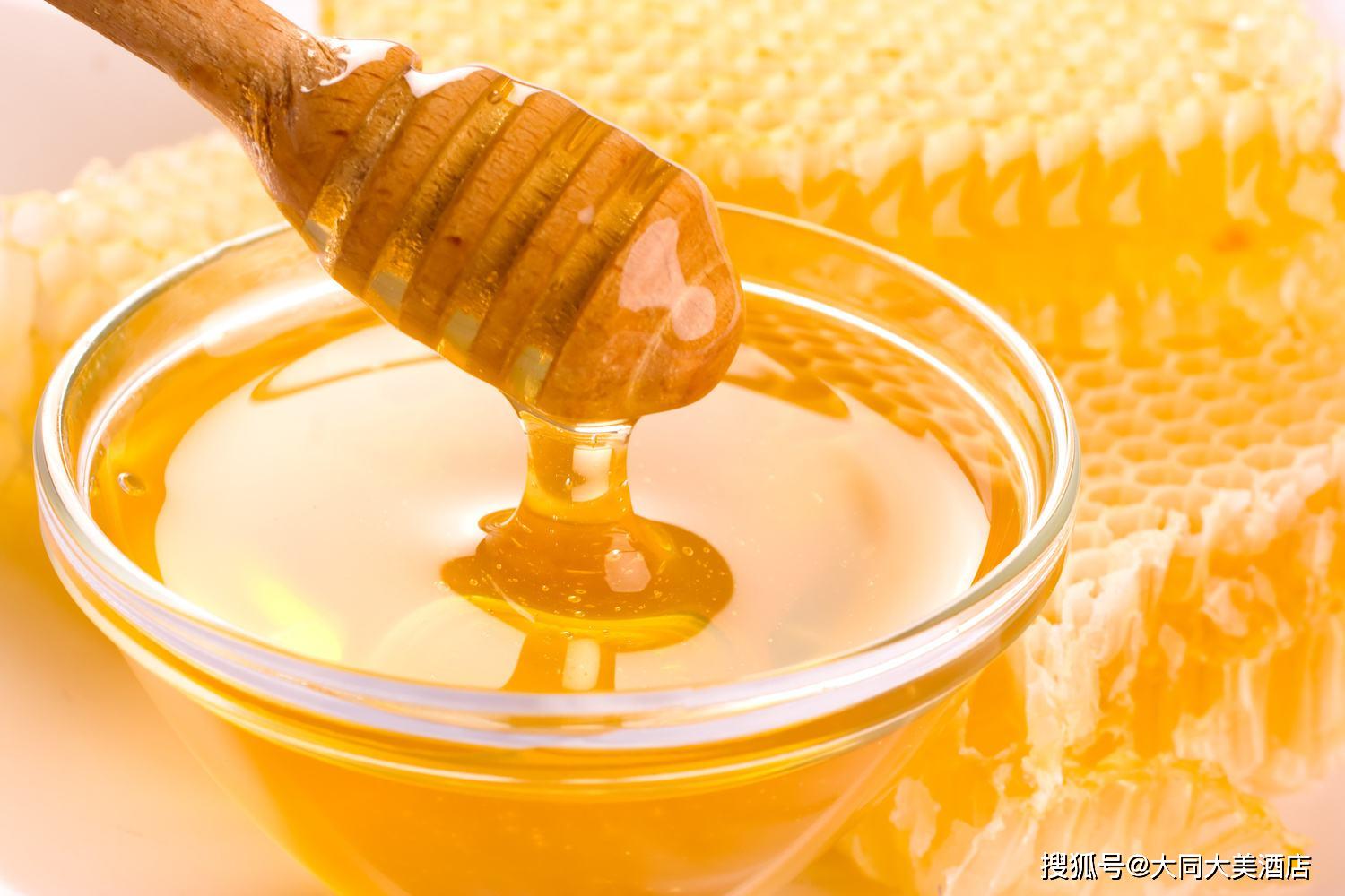 梦见蜂蜜的七大预兆(男人梦见蜜蜂是吉兆发财)