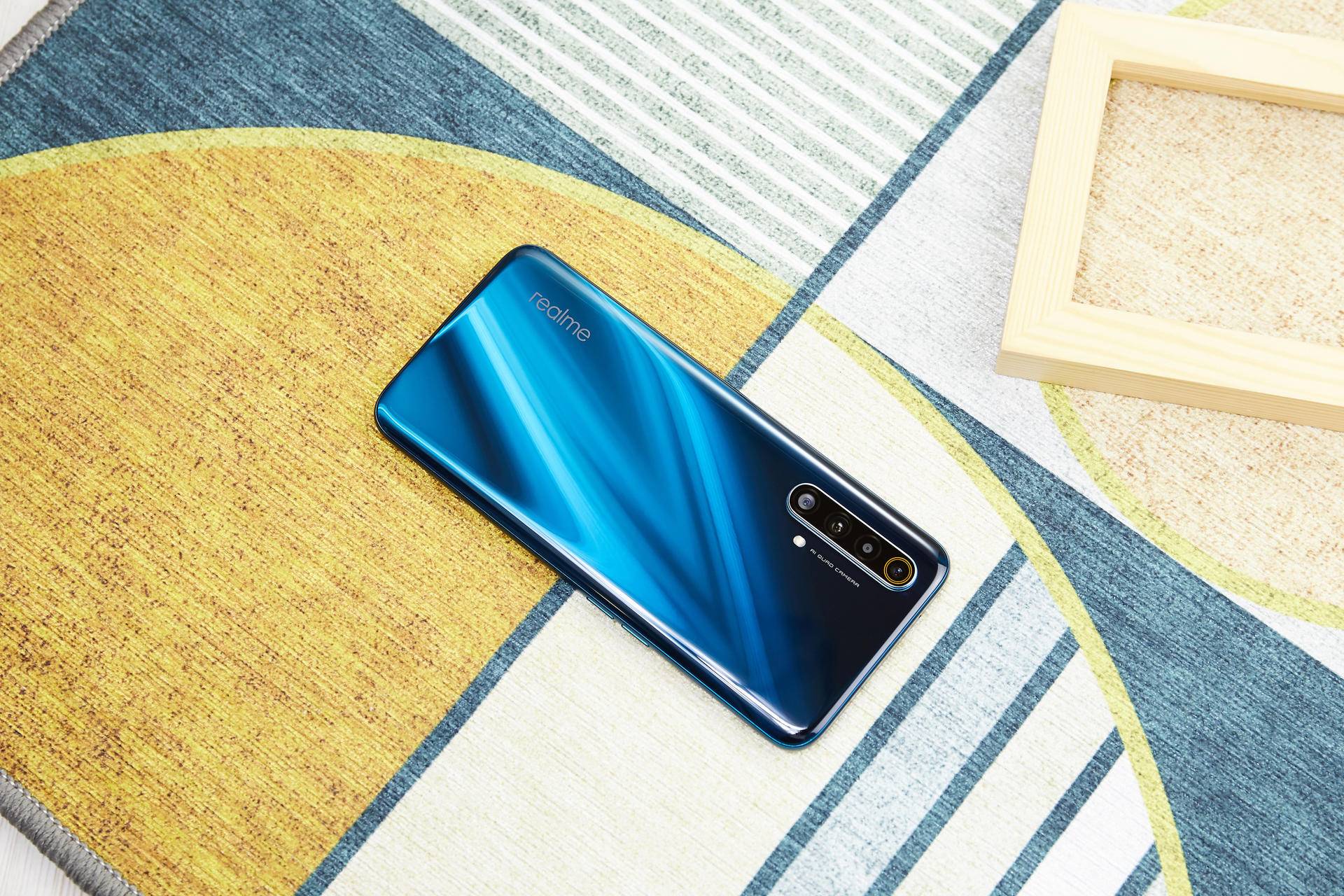 打响新年第一枪,realme真我x50真机图赏,它到底值不值得入手?