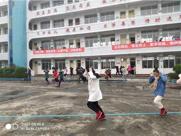 江安县夕佳山镇初级中学校开展期末安全应急演练活动