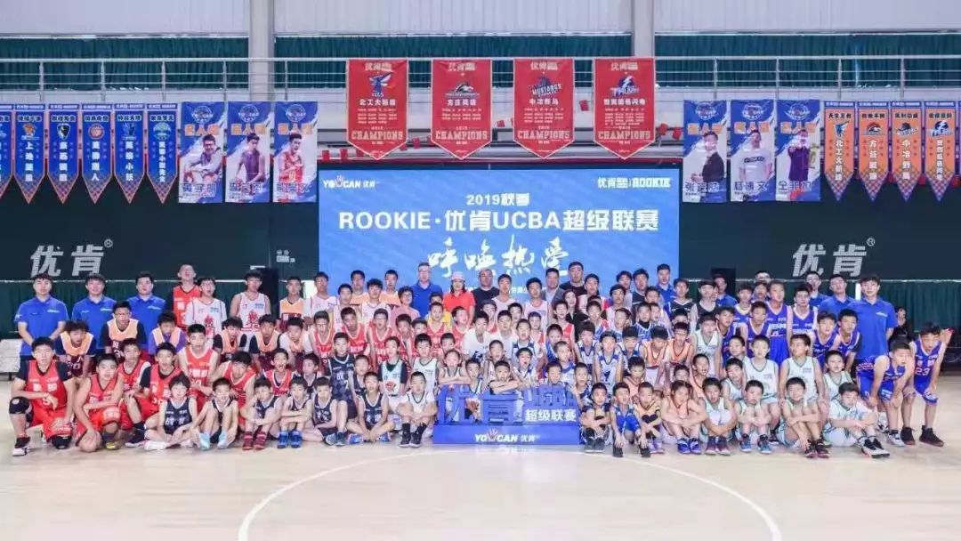 篮球hiphop兄弟脏辫儿男孩子的青春是一首rap乔希的球场