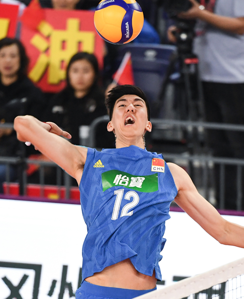 笑容很迷人,实力很惊人!中国男排张哲嘉:我在场上从没想过输